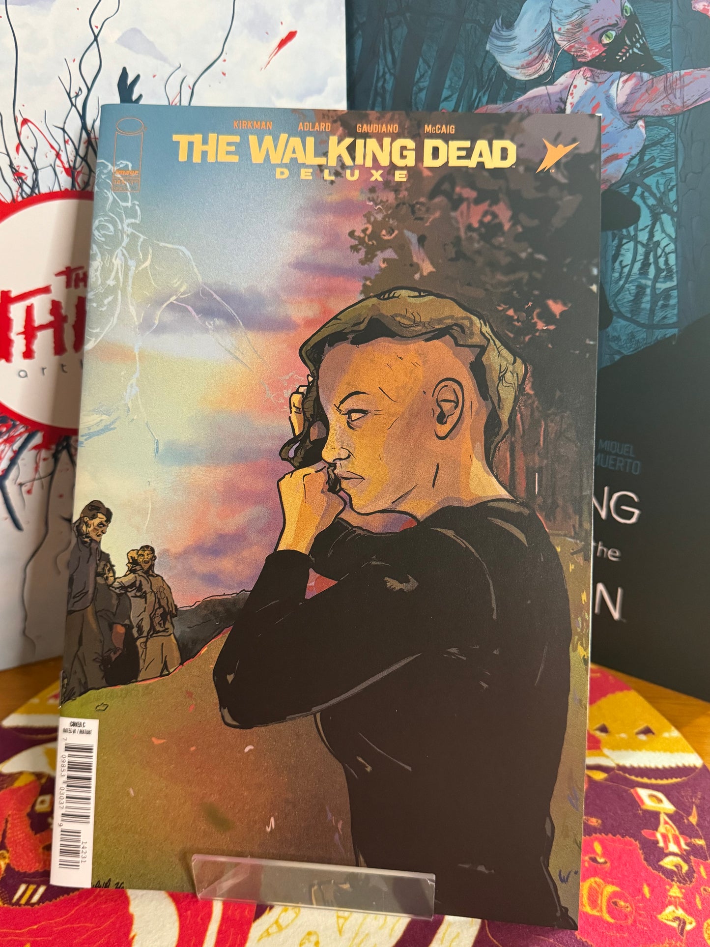 The Walking Dead Deluxe #142
